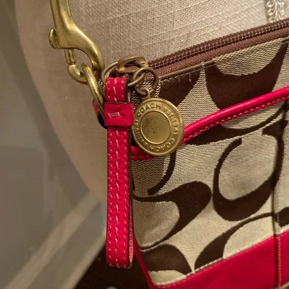 💕COACH ZIPPERED TOP CROSSBODY HANDBAG💕EXCELLENT CONDITION! - Picture 3 of 11